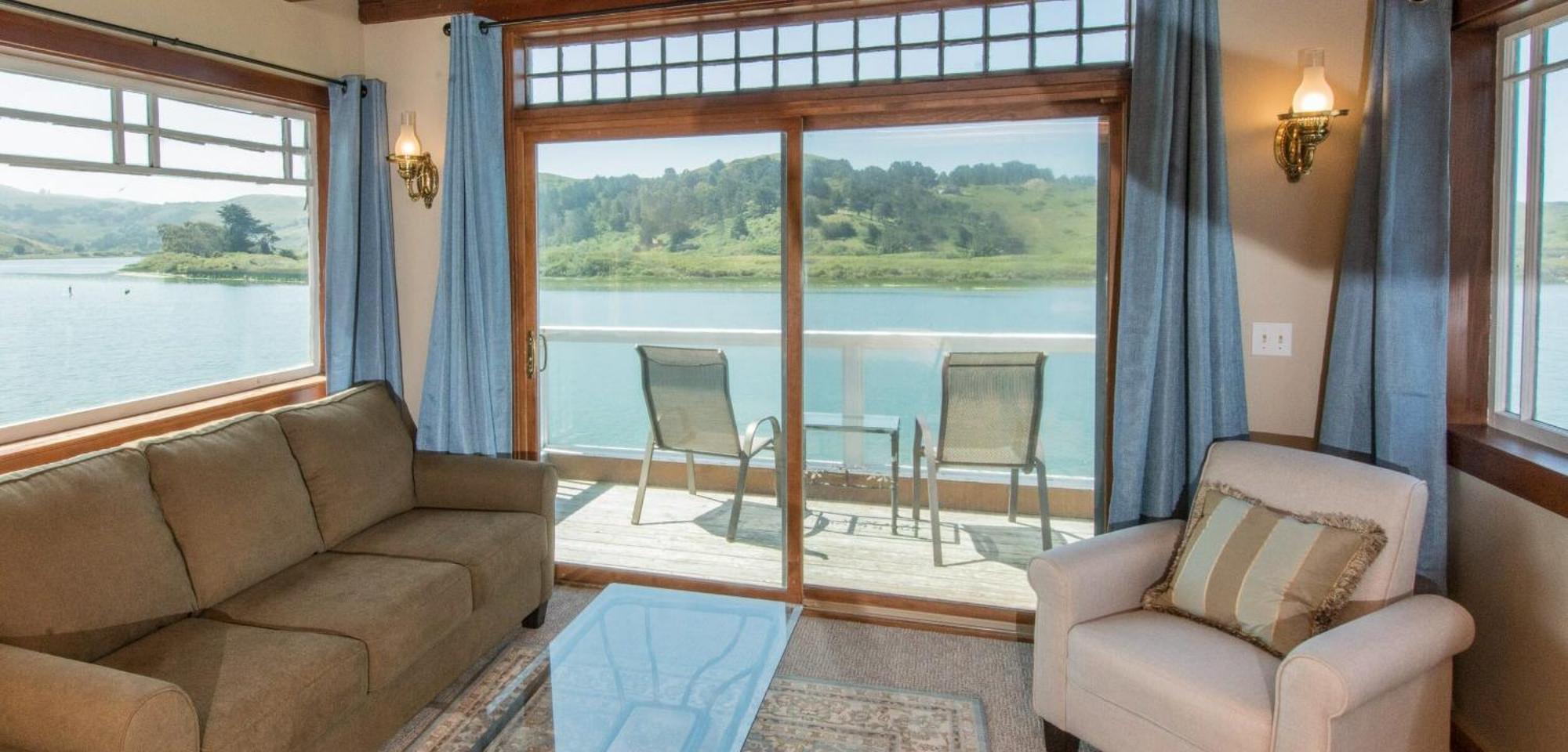Jenner Inn Inn 3*